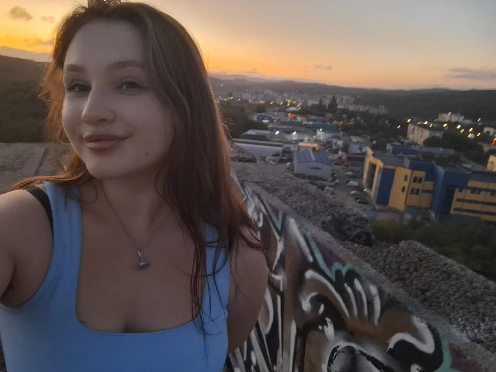 DeloresHolmes offline chatrum