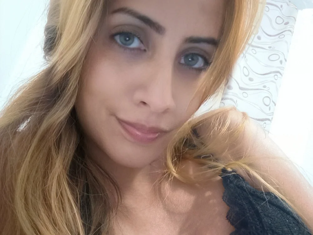Lilith_Walker_'s Offline Chat Room