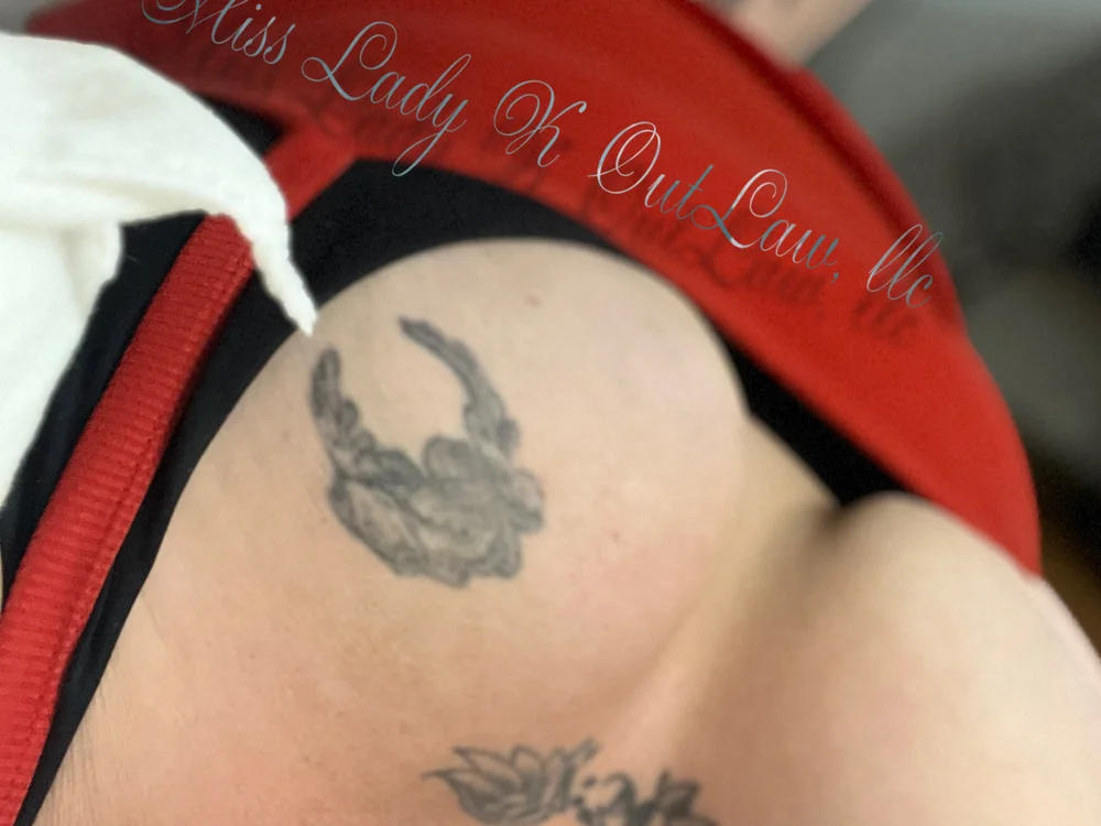 MissLadyKOutlaw's Offline Chat Room