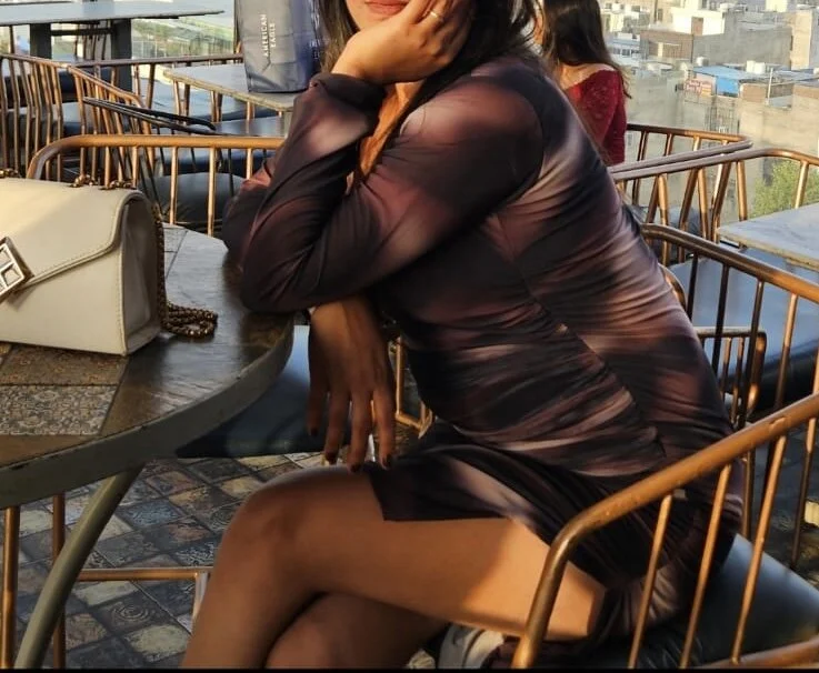 In_shweta_13's Offline XXX Chat