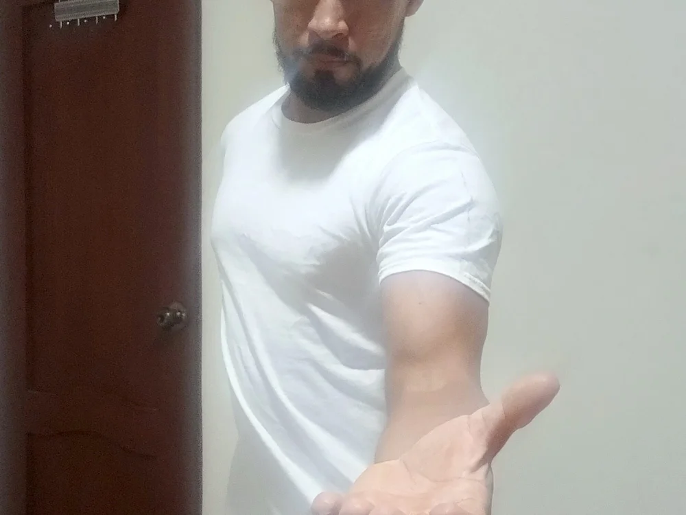 thegitano85's Offline XXX Chat