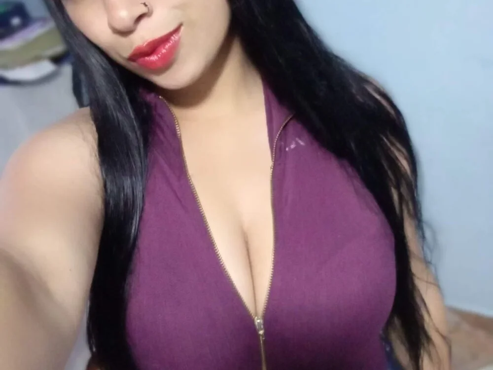 Nathaly_12 오프라인 XXX 채팅