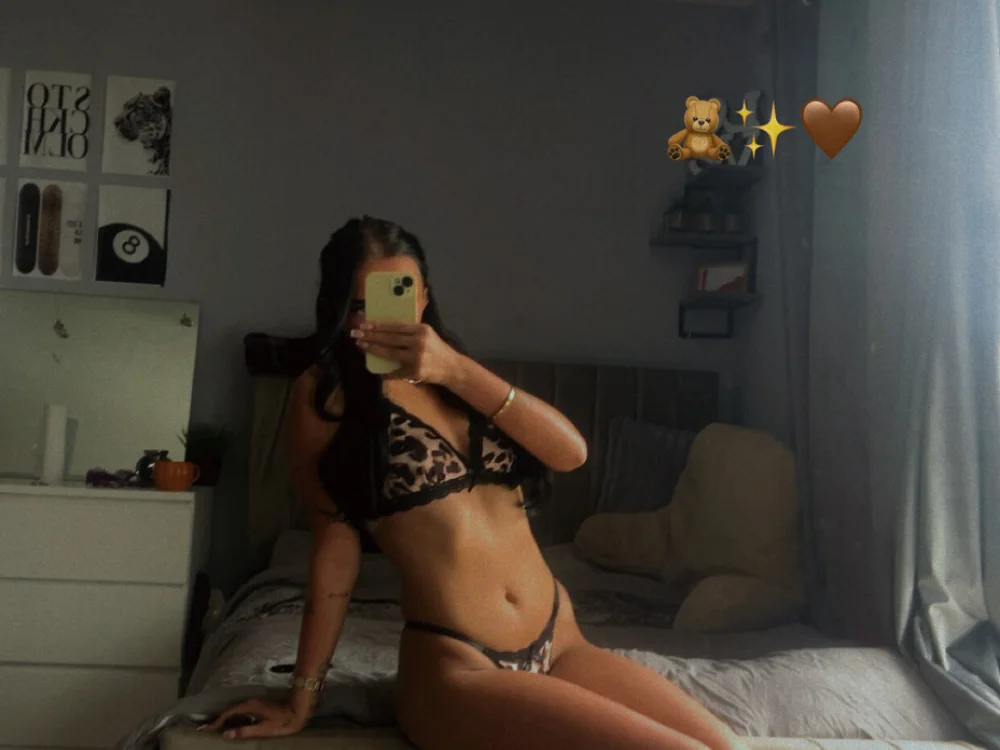Spicy-Rosie20's Offline XXX Chat
