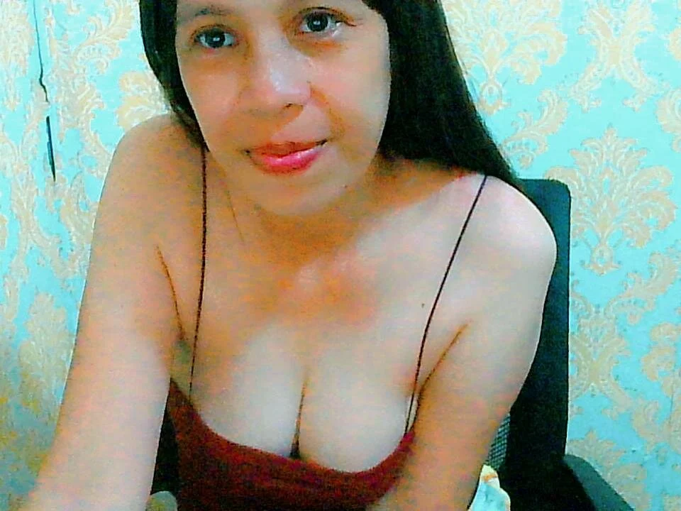 Nhicole4youのオフラインXXXチャット