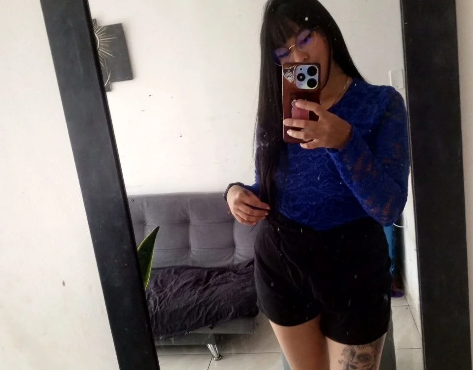 Bilik Sembang Luar Talian AndreaBrunette