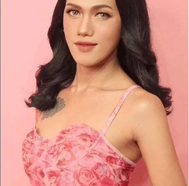 Hotsugarmollyxx: офлайн-секс-чат