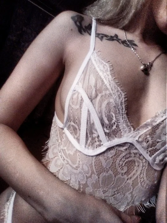 AlinaParadise's Offline XXX Chat