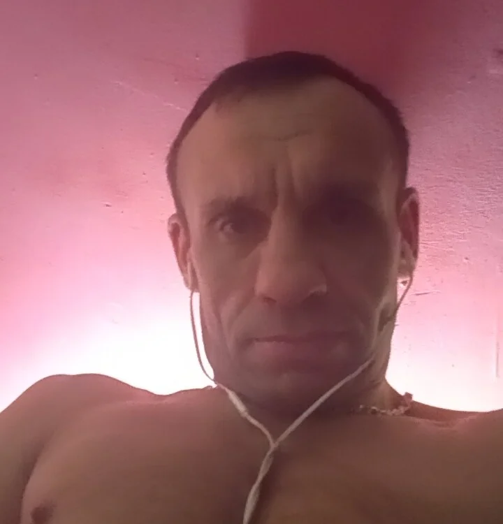 Marcis2364's Offline Chat Room