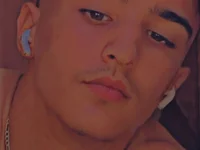 adamhdgdhdv73's webcam live show