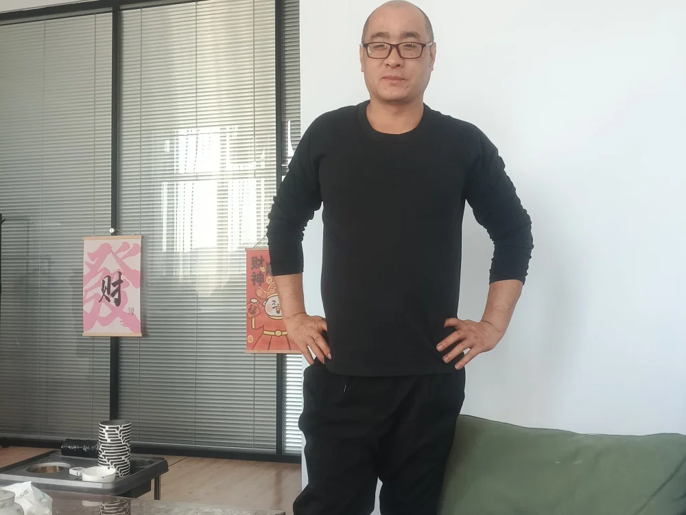 ly173521 離線 XXX 聊天