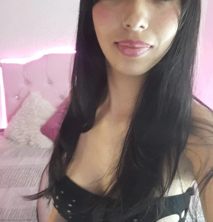 Isabellaa_rouse_ offline chatrum