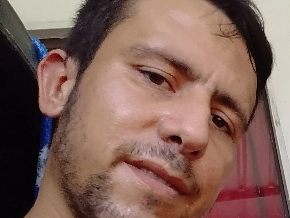 leandrito14 offline chatrum