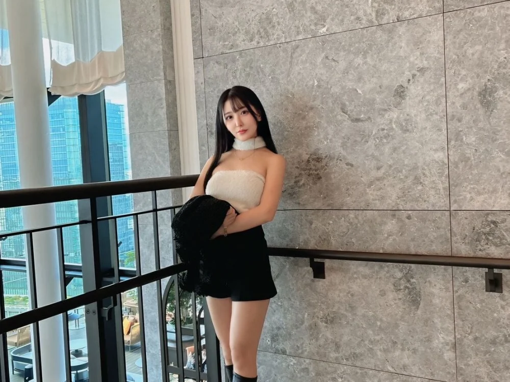 ikura_chan – Offline XXX chat