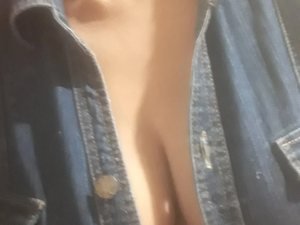 Boobs_Queen_: συνομιλία ΧΧΧ εκτός σύνδεσης