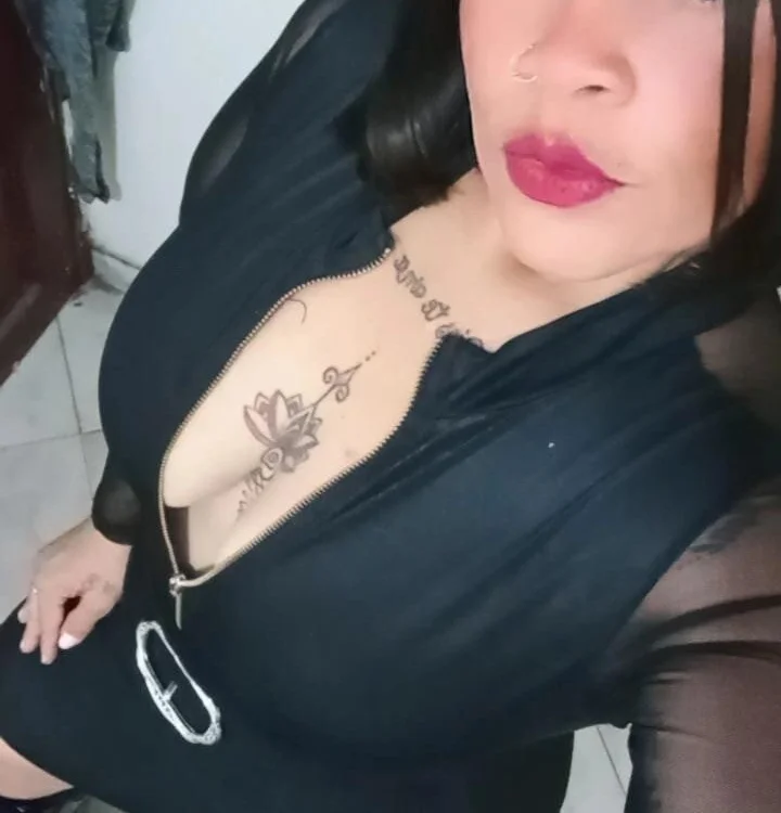 LuLu_Zamora offline chatrum
