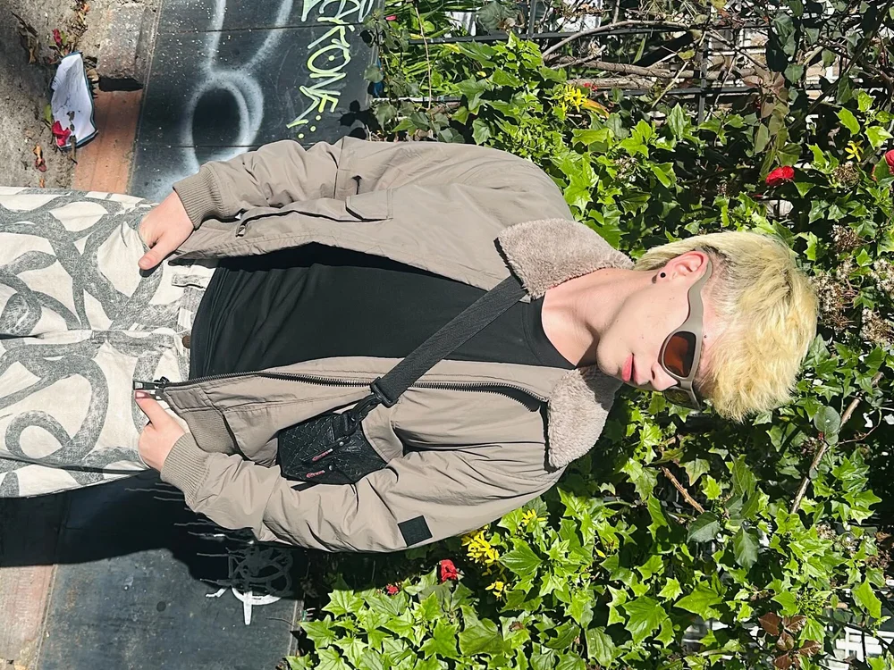 Ian_Stone Offline XXX-Chat