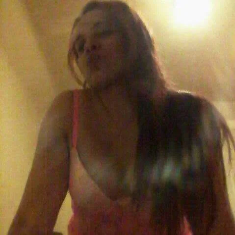 NenaMami74 Chat XXX Ngoại tuyến