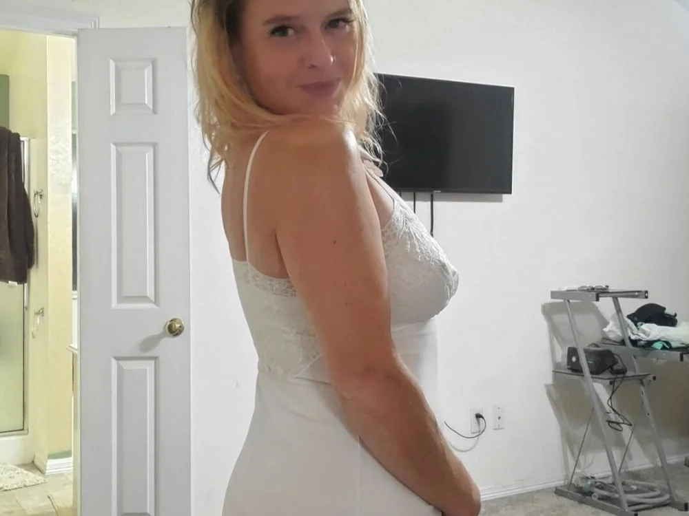 ItIsMeMM143's Offline XXX Chat