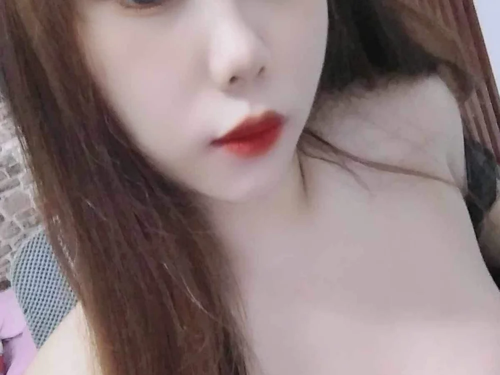 mina_____xxxy Chat XXX offline