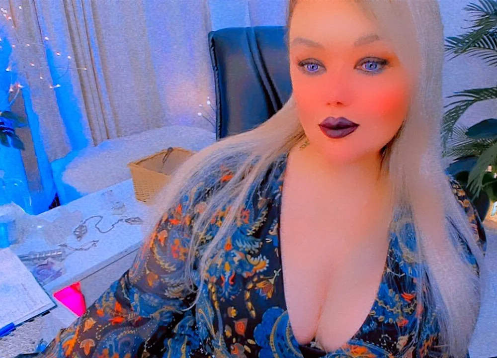 DominatrixEternameUK offline chatrum