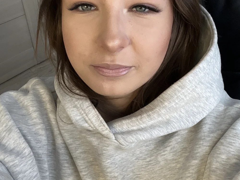 Alice_Spear's most recent online preview