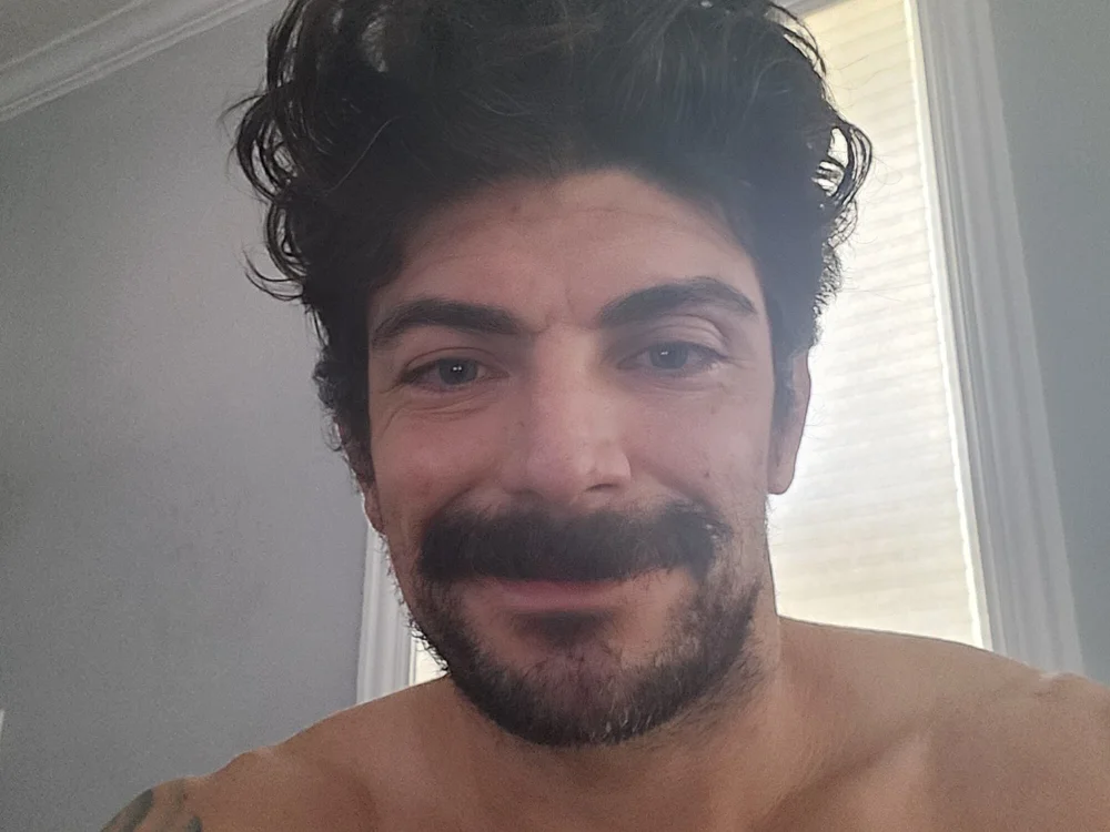 G9be's Offline Chat Room