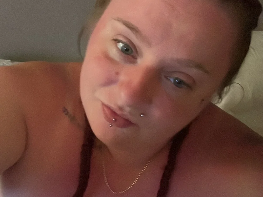 Bbw-roseyrix1's Offline XXX Chat