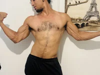 Model latinhotmuscle