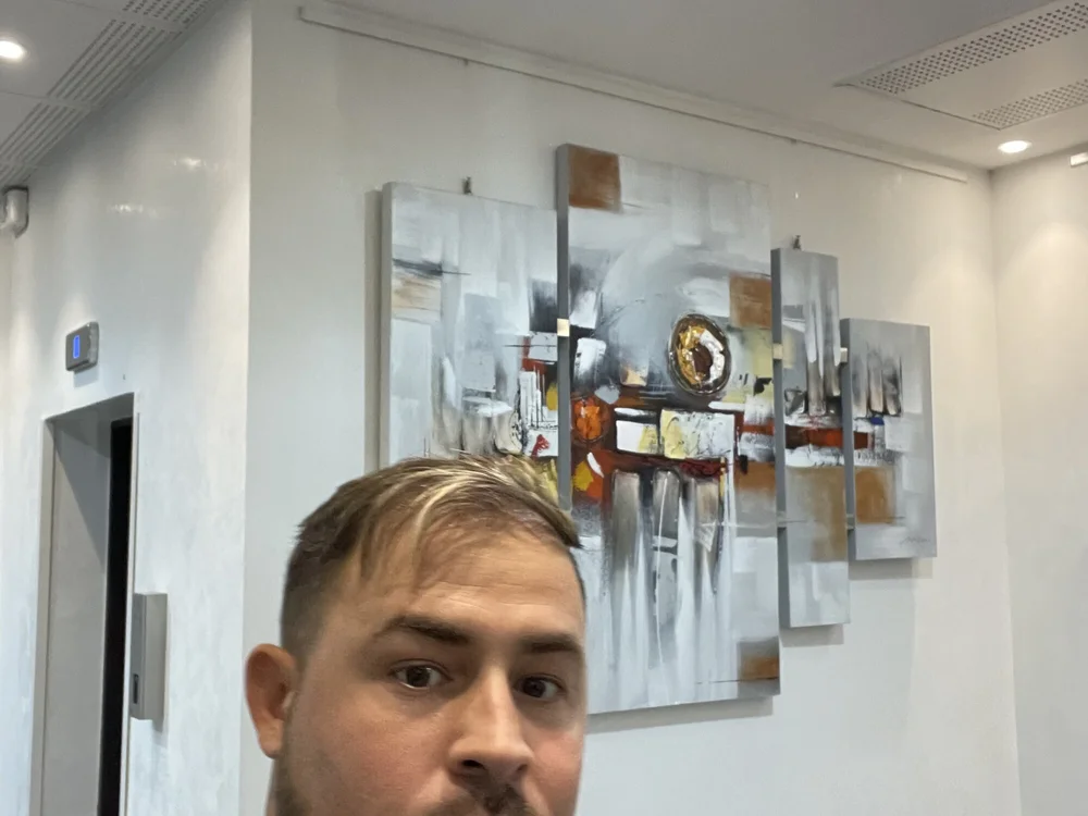 jony7593's Offline Chat Room