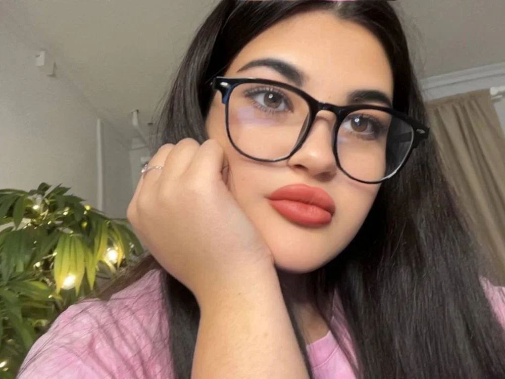 BeverlyKeller's Offline Chat Room