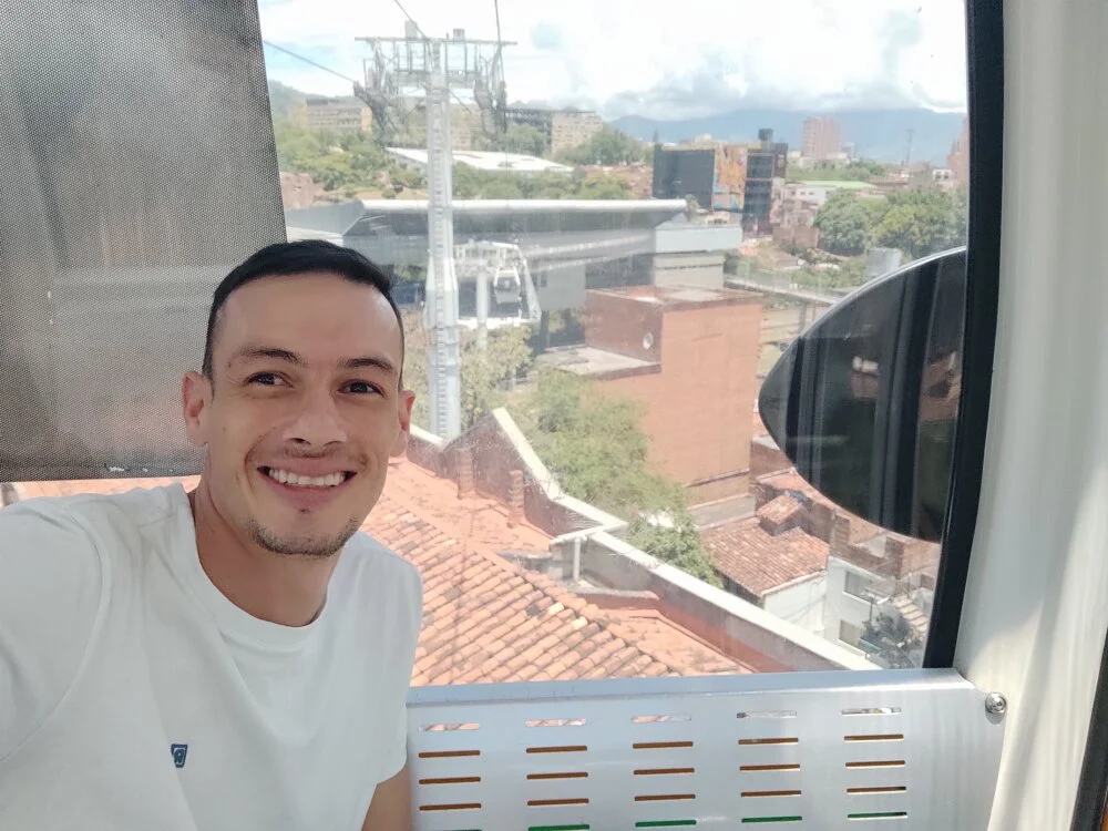 sebas_erl Offline XXX-chat