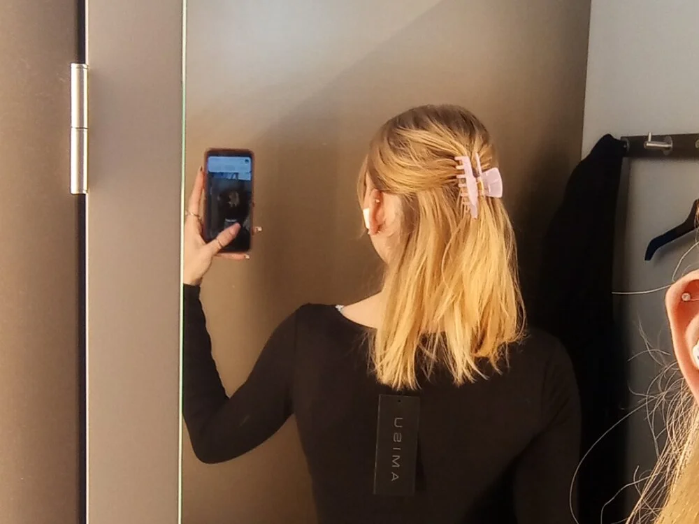 Sembang XXX Luar Talian Milli-Kiss