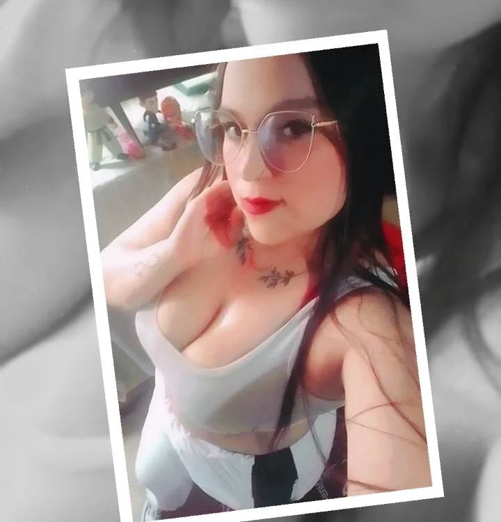 Sofii_Andrade_'s Offline XXX Chat