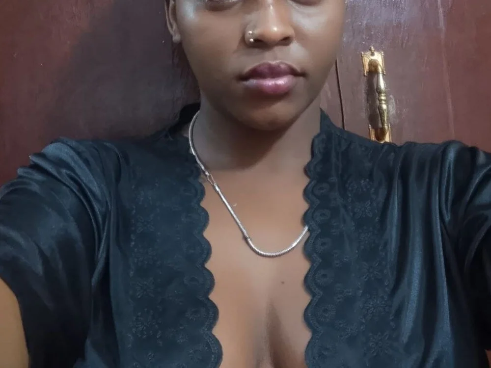 Offline XXX chat Foxxy-e