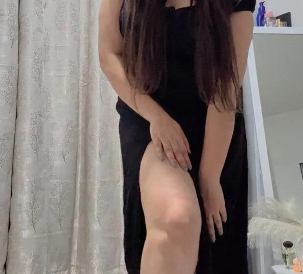 Queen_in_Gloss' Offline XXX Chat