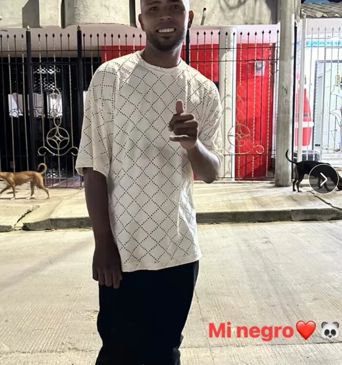 AMBRE2001 Offline XXX-chat