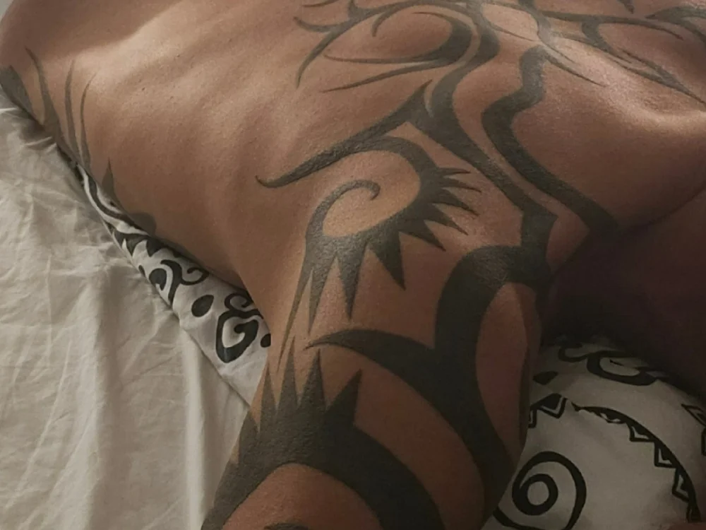 slavic_boy_39's Offline XXX Chat