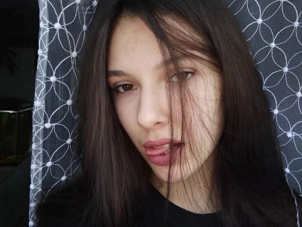 Chat XXX offline de MerciaHelme