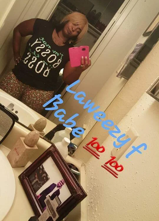 Laweezy216 offline chatrum