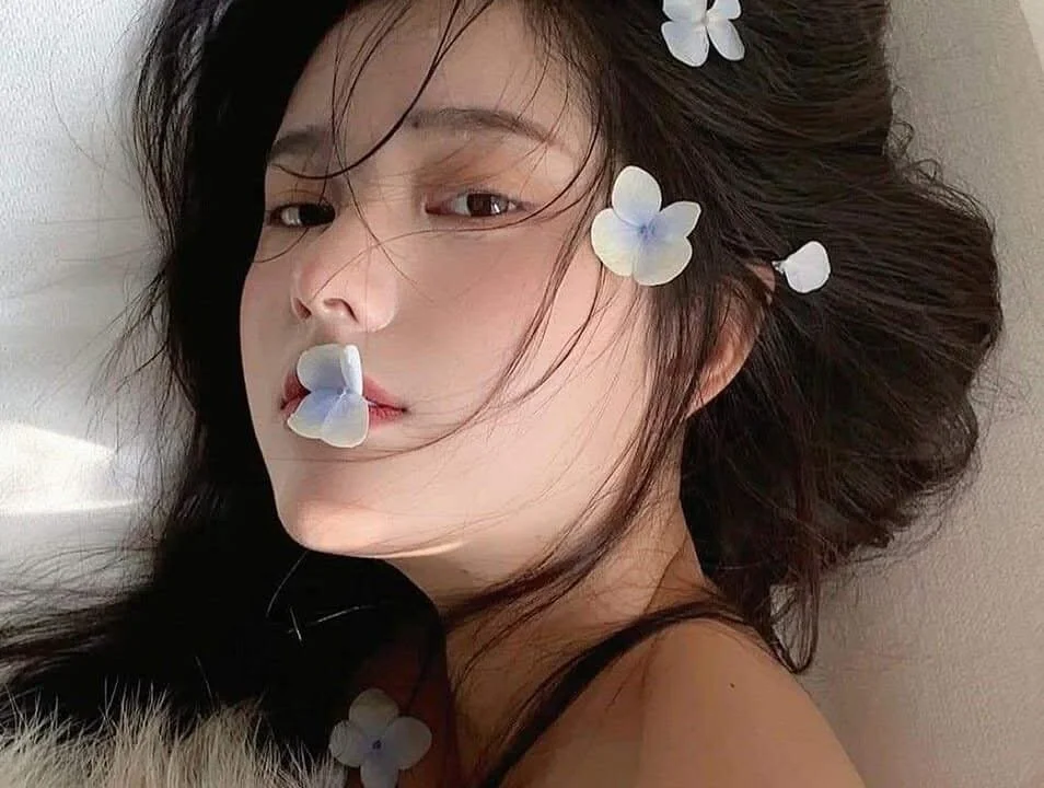 Lilyy-bae 离线XXX聊天