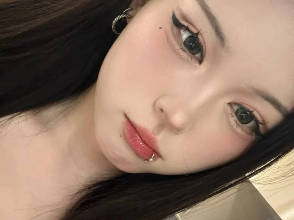 yee_rim's Offline XXX Chat