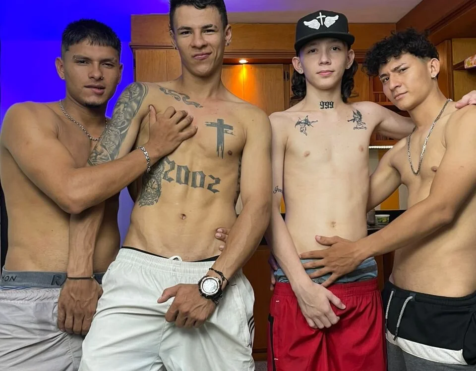 royalboysxx's Offline XXX Chat