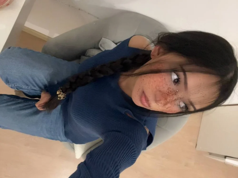 Chat +18 off-line de Mellymellika