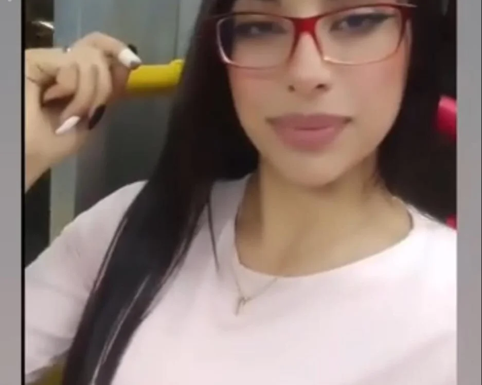 Chat XXX offline de Angela_Basseth