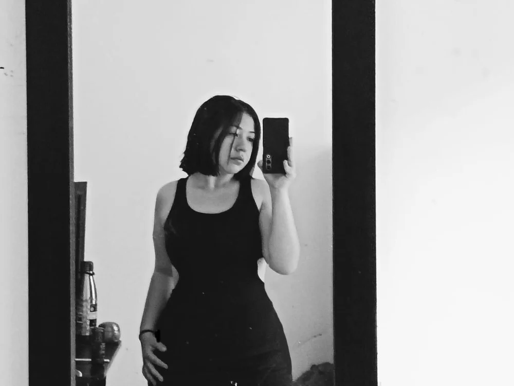_Sarita14 offline chatrum