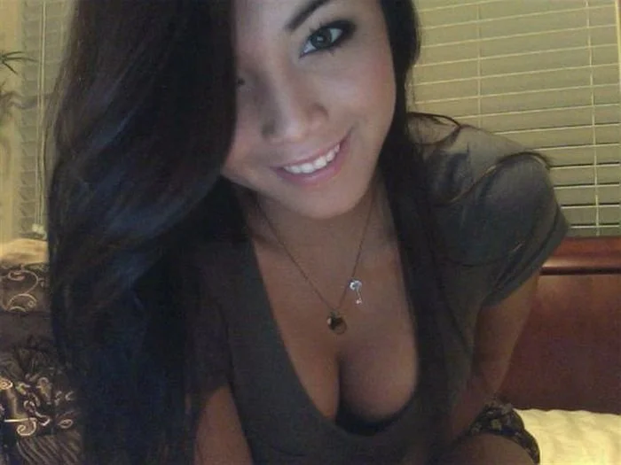 AdelMai offline chatrum
