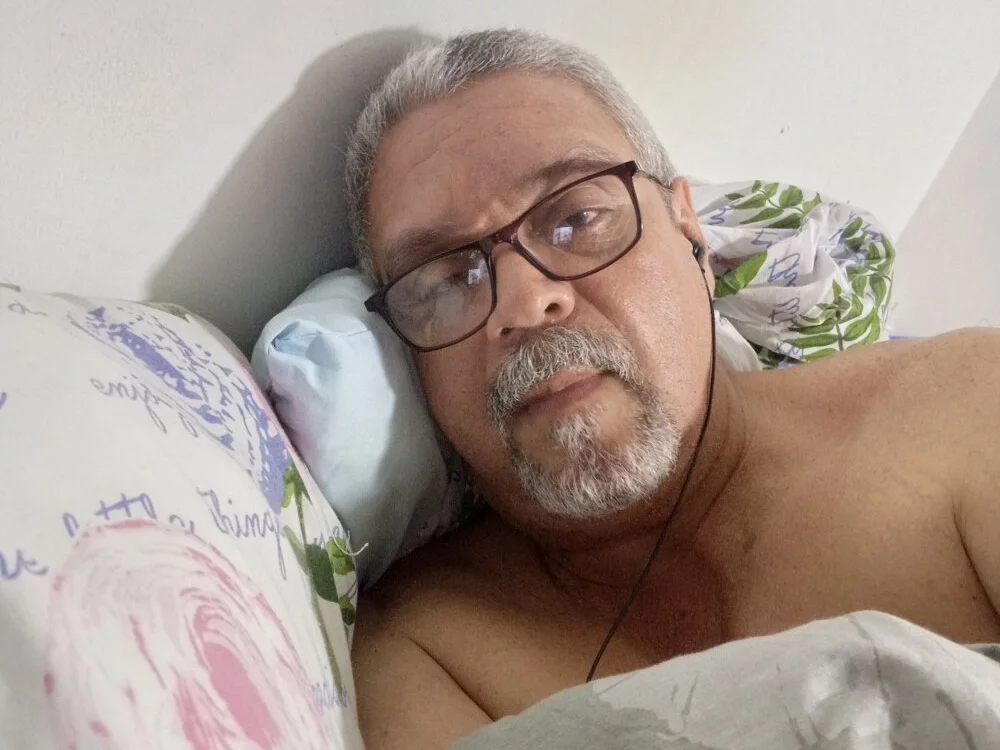 gregoriano2223 অফলাইন XXX চ্যাট