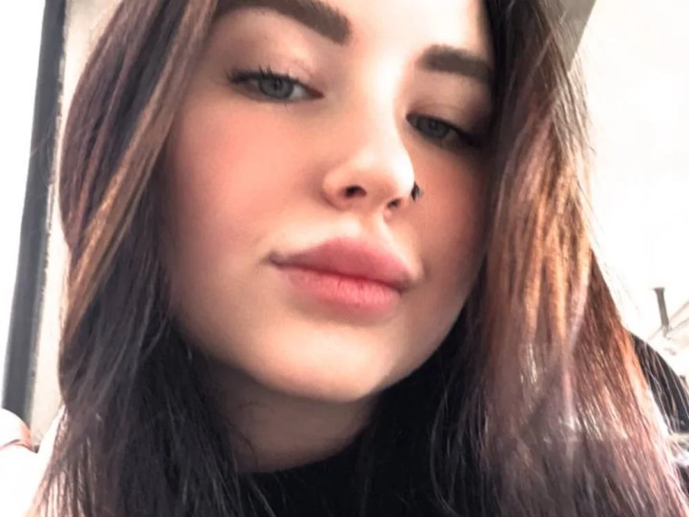 TinaCrowl's Offline Chat Room