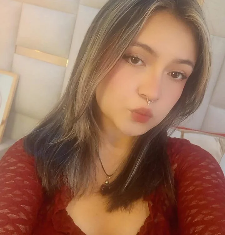 Im_Oppal Chat XXX offline