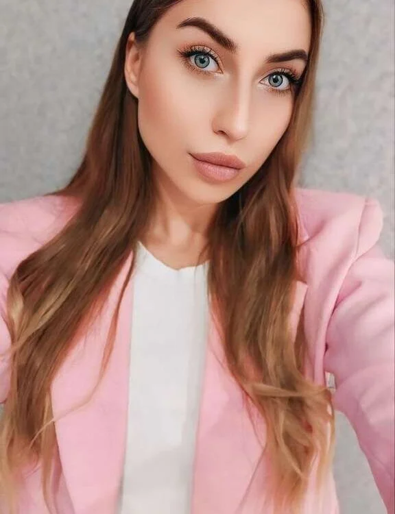 LeannaAllen's Offline XXX Chat